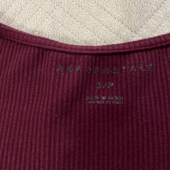 Women’s Aeropostale t-shirt - Picture 2 of 4